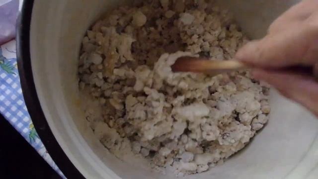 Убойные вкусняшки от гламурной чики (Круассаны с малиной. Лавочка, дракончик, конвертик круассаны) смотреть онлайн