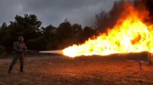 Немецкий огнемет "Flammenwerfer" FmW-41 slowmo