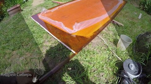 ЛЕТНИЙ ДУШ ИЗ ПОЛИКАРБОНАТА С РОЛЬ ДВЕРЬЮ.ДУШЕВАЯ НА ДАЧЕ-ЭТО ПРОСТО И НЕЗАМЕНИМО В ЖАРКИЙ ДЕНЬ!