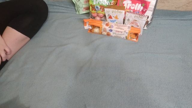 Посылка от зрительницы из Германии! 1 часть, вкусности...... смотреть онлайн