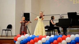 Сальковы Анастасия и Ярослава, 10 и 8 лет. Д. Шостакович. Полька (5 пьес для двух скрипок и фо-но)