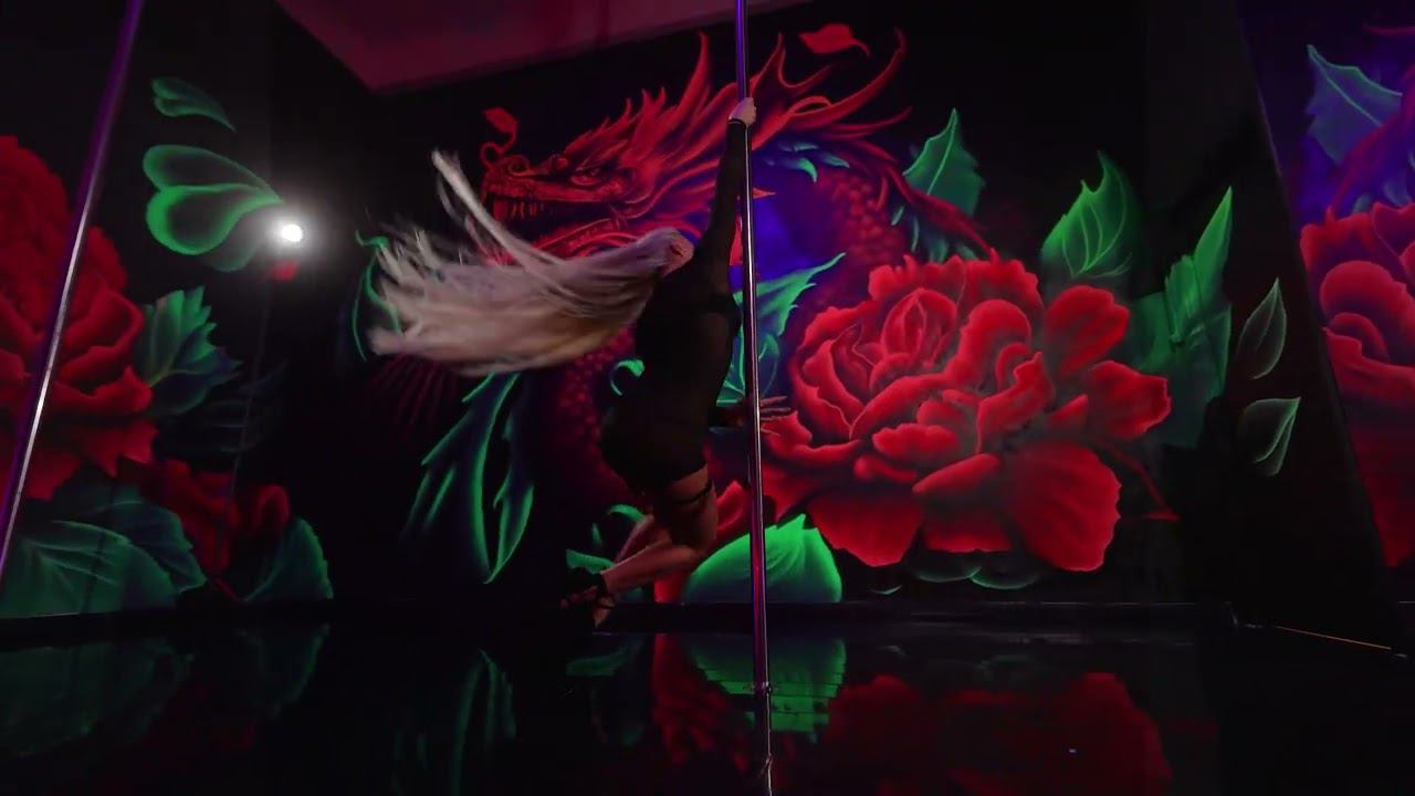 роскошный Erotic Pole Dance от Елены Дружининой смотреть онлайн