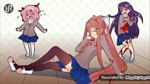 поём песню: ЛИШЬ МОНИКА