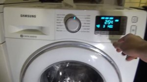 Samsung Ecobubble Digital Inverter WF80F5U4W 8kg 1400 spin Washing Machine : Overview
