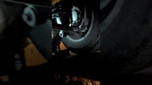 Делаем осмотр задней подвески Хёнда Соната Тагаз.