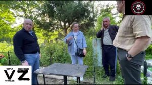 ПРИГОЖИН Е.В. ПОСЕТИЛ СЕМЬЮ ПОГИБШЕГО БОЙЦА ЧВК ВАГНЕР И ПОДАРИЛ ИМ МАШИНУ .