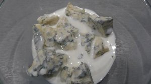 Нежные грудки с соусом «Блю чиз»