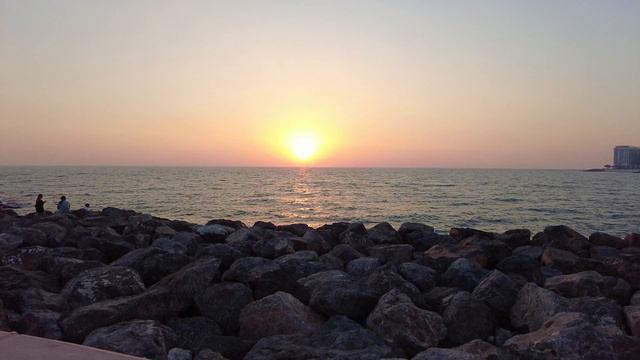 Beautiful sunset on the Persian Gulf \ Красивый закат на Персидском заливе