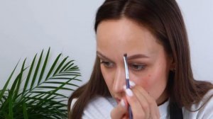 Бюджетный макияж бровей пошагово • Секрет идеальных бровей + подарок в конце видео!