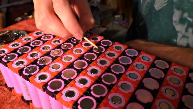 ✅Самый мощный Power Bank 220v или как собрать Литий-Ионный Аккумулятор на велосипед, шуруповёрт и т