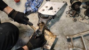 квадроцикл cf 800 moto Сборка редуктора и замена сайлентблоков  рычага