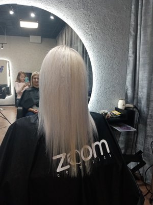 В салоне. Волосы. Уход.