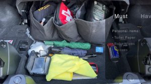 7 Must Have Items for your Car Emergency Kit & Winter!