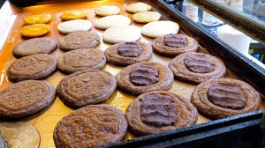 Уличная еда по-корейски! Это Супер Вкусно!! Пшенный блин (Сусу Буккуми).