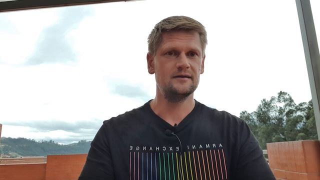 Эмиграция как предательство себя. смотреть онлайн