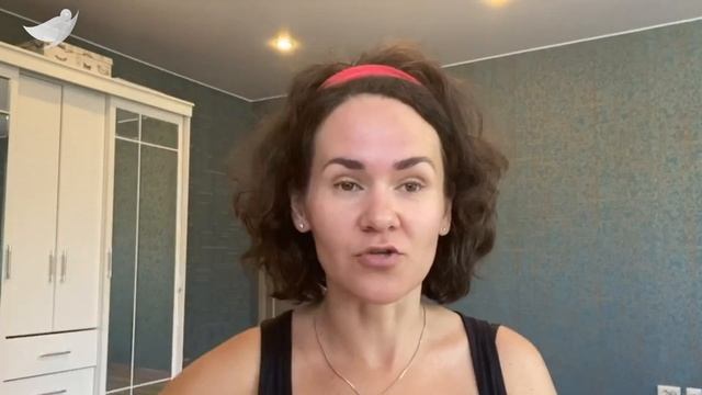 Разглаживаем межбровье. Расслабляем и убираем морщины между бровями