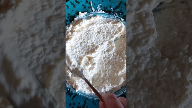 Кабачковый рулет с сырно-чесночной начинкой. Рецепт рулета из кабачка. смотреть онлайн