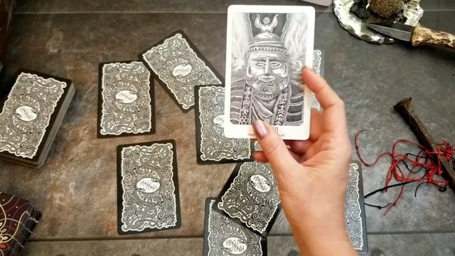 ПЕТУХ. ВОСТОЧНЫЙ ГОРОСКОП. ПРЕДСКАЗАНИЯ НА СУДЬБУ, ЛЮБОВЬ, ДЕНЬГИ
