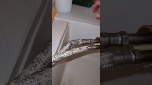 Шланги на смесителе сгнили /Чуть не затопили соседей?/Как поменять шланги на смесителе?
