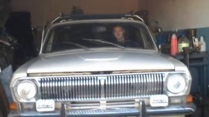 Газ24 заводится с пол оборота.