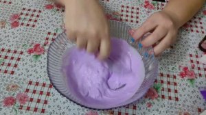 СЛАЙМ ИЗ КЛЕЯ И КРАХМАЛА СВОИМИ РУКАМИ