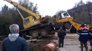 Безбашенный крановщик.Две минуты из жизни автокрановщика.