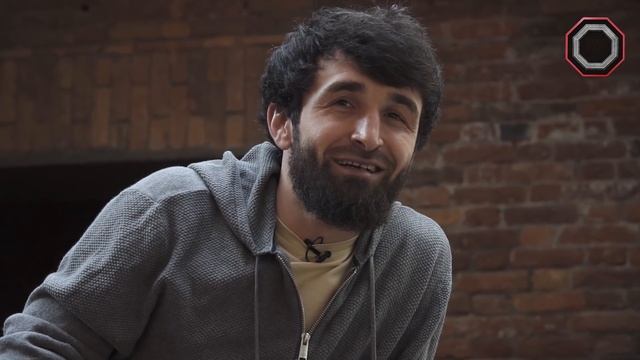 Забит Магомедшарипов - про бой с Хабибом, английский и завершение карьеры / Octagon TV смотреть онлайн
