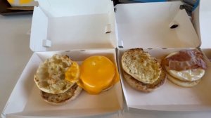 Завтрак в МАКДОНАЛЬДС / Сырники, Яичница, Омлет / МАКЗАВТРАК в McDonalds / Пробую все НОВИНКИ 2021