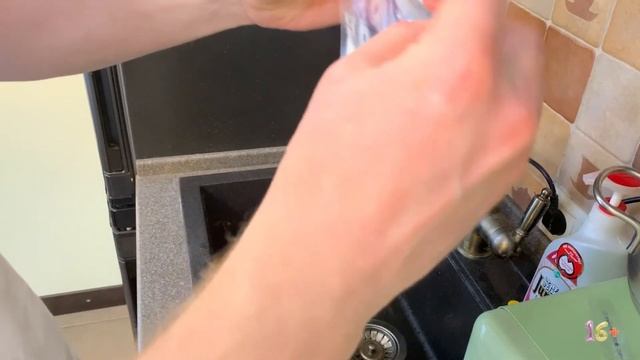 День 30. Как хранить грудное молоко. Показывает папа) смотреть онлайн