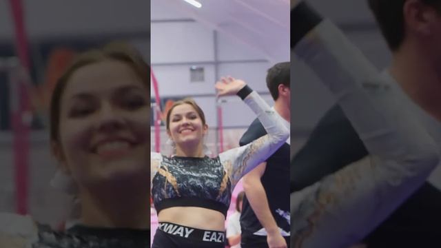 Мы на открытии соревнований по спортивной гимнастике. смотреть онлайн