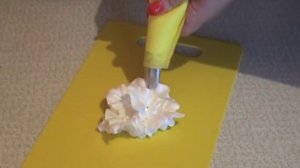 Как украсить торт кремом - Насадка Листик