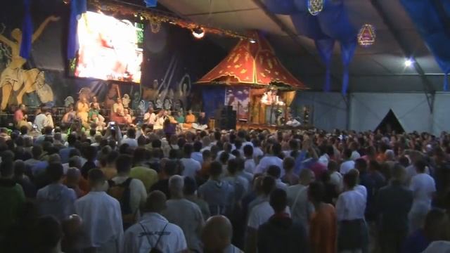 Бхакти Сангама 2013 - ЕС Индрадьюмна Свами - Вечерний киртан, 16.09.2013 смотреть онлайн