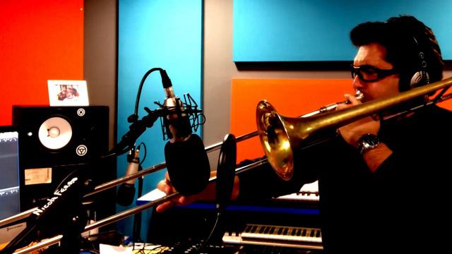 KING2B - CONN-SELMER THE SHADOW OF YOUR SMILE смотреть онлайн