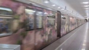 Посигналил! Акварель отправляется со станции Партизанская