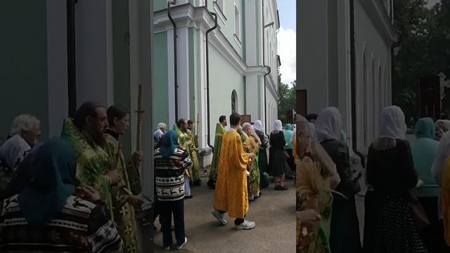 С днём рождения Матери-Церкви! С праздником Святой Живоначальной Троицы!