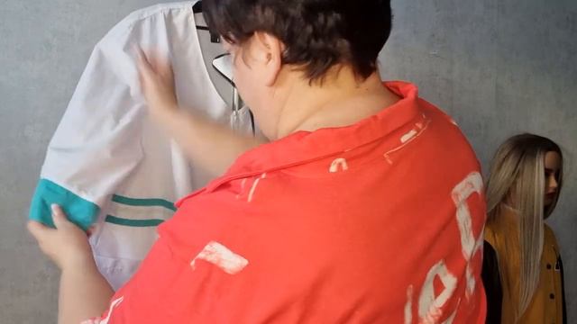 ASMR👗👚🥼 отпаривание одежды для твоих ушек🥼👗👚 смотреть онлайн