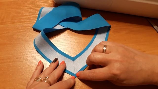 Обработка горловины декоративной обтачкой. Пошаговый МК