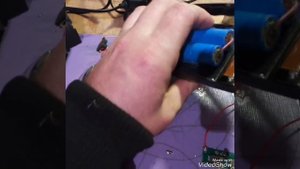 Установка литьевых батареек в обычный фонарик на солевых батарейках