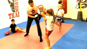 Кикбоксинг. Тренировка с детьми 6-8 лет.