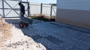 Заливка плитки Площадка для заезда автомобиля