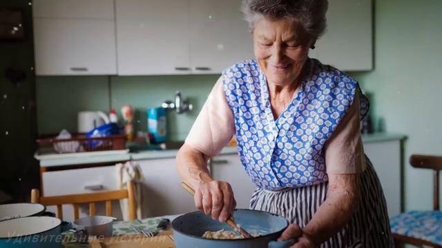 Внучка подсыпала яду своей бабушке, ради наследства. Но бабуля разгадала её планы и поменяла чашки. смотреть онлайн