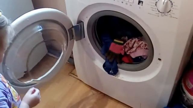 Отчаянная домохозяйка 2 Домашние заботы. Большая стирка. смотреть онлайн