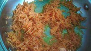 Макароны с фасолью в томатном соусе