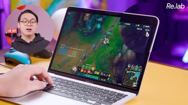 MacBook tới giờ mới hỗ trợ thoải mái cho game thủ E-Sports! смотреть онлайн