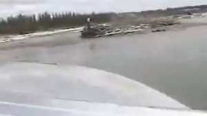 По мелководью на лодке с водомётом