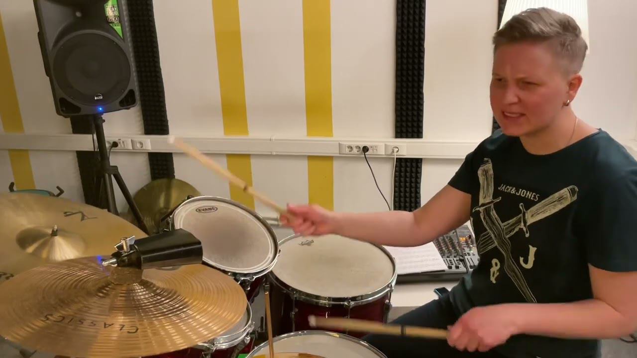 The Offspring - PRETTY FLY. Drum cover смотреть онлайн