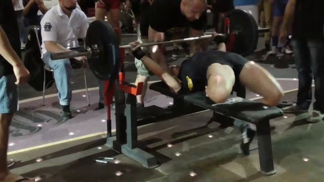 Милеева Наталья. Жим лежа 70 кг. GYM200 2015 (UPC) смотреть онлайн