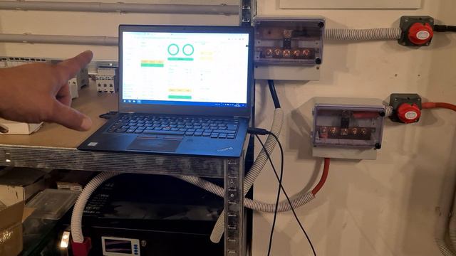 DEYE 12 kW Hybrid Wechselrichter im Testbetrieb als Inselanlage+ China Akku (5,1 kW) PV Selber baue