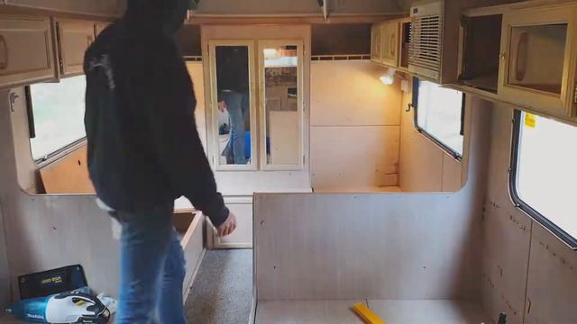 Pop Top Caravan Makeover - Ep 2 (Spoiler, Hidden Treasure Found!) смотреть онлайн