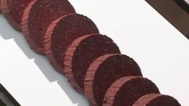 Нарезка колбасы-кашанки ломтиком на многофункциональном аппарате Foodlogistik_ROVABO смотреть онлайн